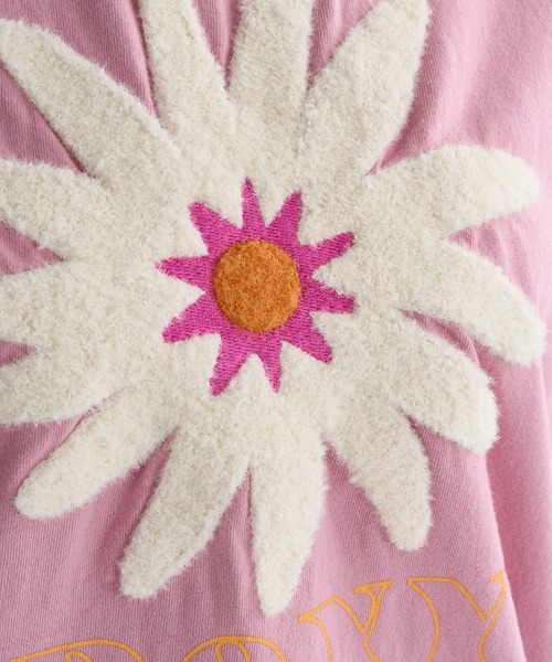 ROXY(ロキシー)の「BELLIS S/S TEE /ロキシーフラワー刺繍ドロップショルダークルーネック半袖Tシャツ(Tシャツ/カットソー・レディース・ブラック/ピンク/ホワイト/ベージュ・LARGE/MEDIUM/SMALL)」の9枚目の写真