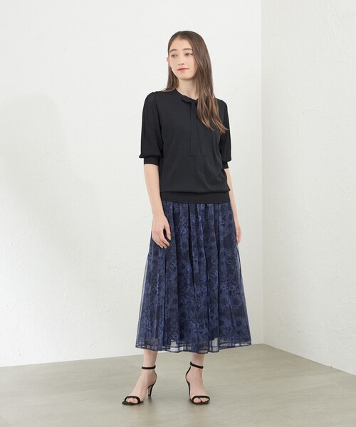 amaca（アマカ）の「バルキーレーヨンボウタイニット（ニット/セーター・レディース・イエロー系その他3/ダークネイビー・38/40）」の4枚目の写真