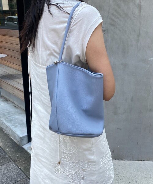 DouDou（ドゥドゥ）の「【インフルエンサー SAKURA企画】バケツ型ショルダーバッグ（ショルダーバッグ・レディース・ブラック/ブルー/ブラウン・FREE）」の22枚目の写真