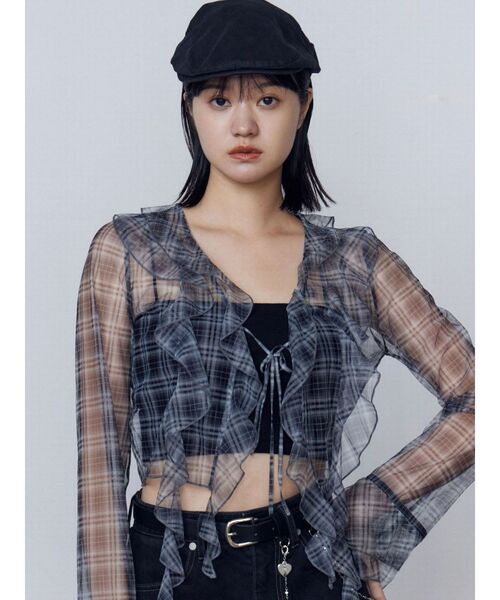 EMODA（エモダ）の「ラッフルハングクロップドブラウス（シャツ/ブラウス・レディース・ブラック/グレー/ベージュ・FREE）」の5枚目の写真