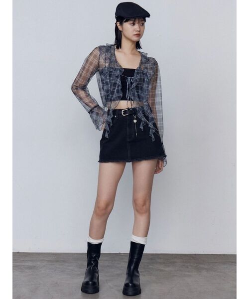 EMODA（エモダ）の「ラッフルハングクロップドブラウス（シャツ/ブラウス・レディース・ブラック/グレー/ベージュ・FREE）」の8枚目の写真