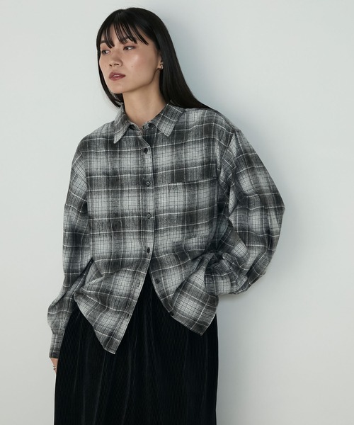 forksy.(フォルクシー)の「【forksy.】ブリーチ加工オンブレチェックオーバーサイズシャツ(シャツ/ブラウス・レディース・ブルー系/ブラック系/イエロー系・FREE)」の6枚目の写真