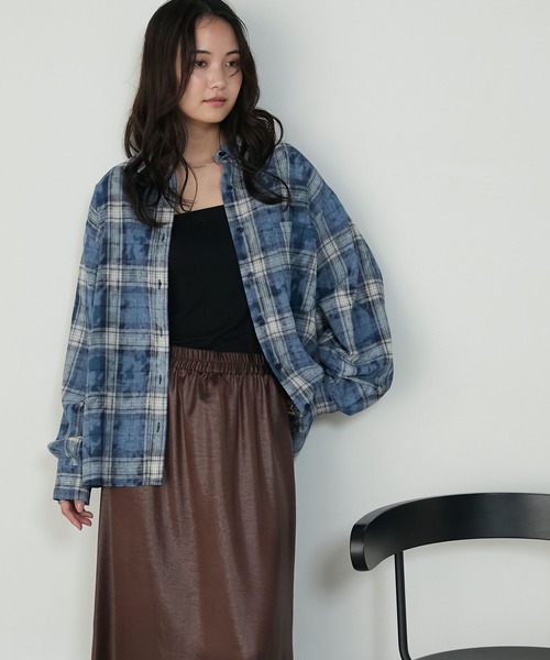 forksy.(フォルクシー)の「【forksy.】ブリーチ加工オンブレチェックオーバーサイズシャツ(シャツ/ブラウス・レディース・ブルー系/ブラック系/イエロー系・FREE)」の13枚目の写真