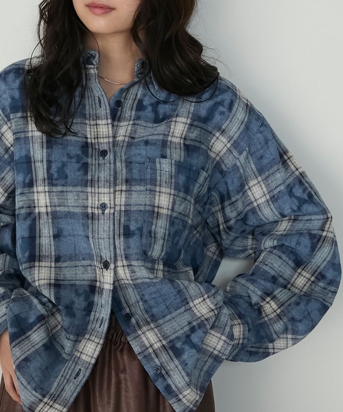 forksy.(フォルクシー)の「【forksy.】ブリーチ加工オンブレチェックオーバーサイズシャツ(シャツ/ブラウス・レディース・ブルー系/ブラック系/イエロー系・FREE)」の15枚目の写真