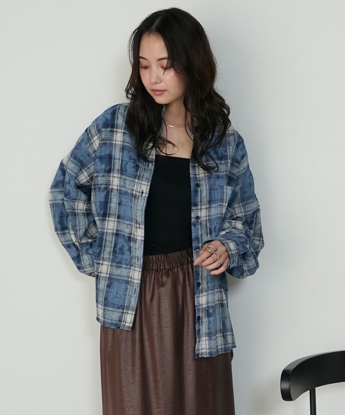 forksy.(フォルクシー)の「【forksy.】ブリーチ加工オンブレチェックオーバーサイズシャツ(シャツ/ブラウス・レディース・ブルー系/ブラック系/イエロー系・FREE)」の17枚目の写真
