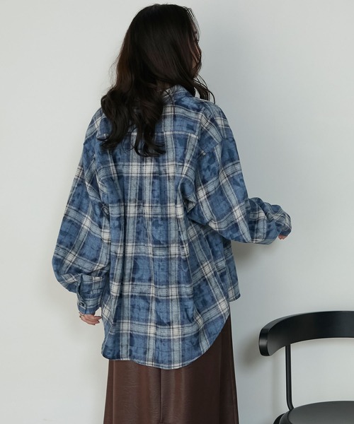 forksy.(フォルクシー)の「【forksy.】ブリーチ加工オンブレチェックオーバーサイズシャツ(シャツ/ブラウス・レディース・ブルー系/ブラック系/イエロー系・FREE)」の19枚目の写真