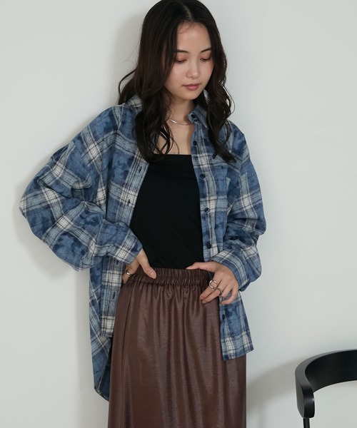 forksy.(フォルクシー)の「【forksy.】ブリーチ加工オンブレチェックオーバーサイズシャツ(シャツ/ブラウス・レディース・ブルー系/ブラック系/イエロー系・FREE)」の4枚目の写真