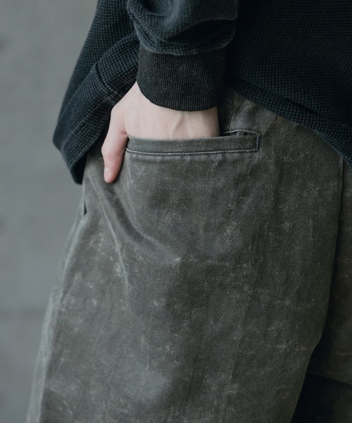 RATTLE TRAP(ラトルトラップ)の「スエードコーティングツータックワイドパンツ(その他パンツ・メンズ・ブラック/グレー・L/M)」の14枚目の写真