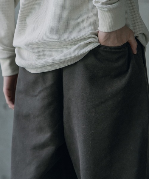 RATTLE TRAP(ラトルトラップ)の「スエードコーティングツータックワイドパンツ(その他パンツ・メンズ・ブラック/グレー・L/M)」の19枚目の写真