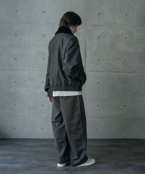 RATTLE TRAP(ラトルトラップ)の「スエードコーティングツータックワイドパンツ(その他パンツ・メンズ・ブラック/グレー・L/M)」の4枚目の写真