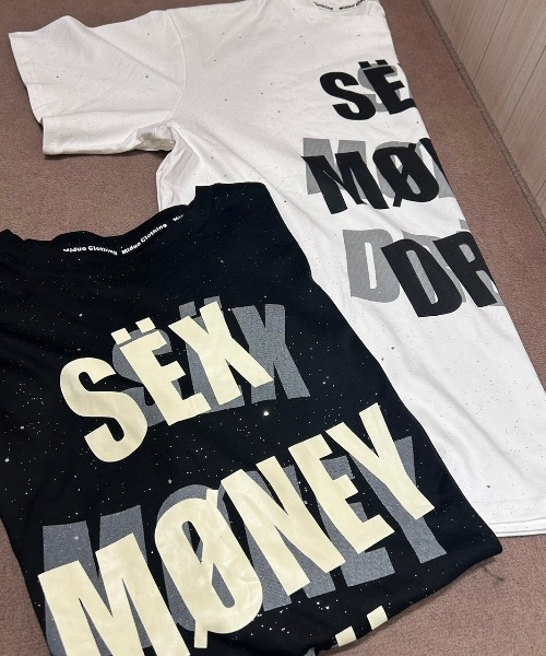 LETee(レティー)の「ロゴプリントビッグティーシャツ(Tシャツ/カットソー・レディース・ホワイト/ブラック・FREE)」の5枚目の写真