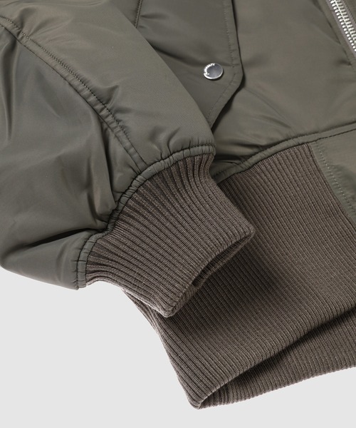 JW Anderson(ジェイダブリューアンダーソン)の「ブルゾン(その他アウター・レディース・その他・XS)」の6枚目の写真