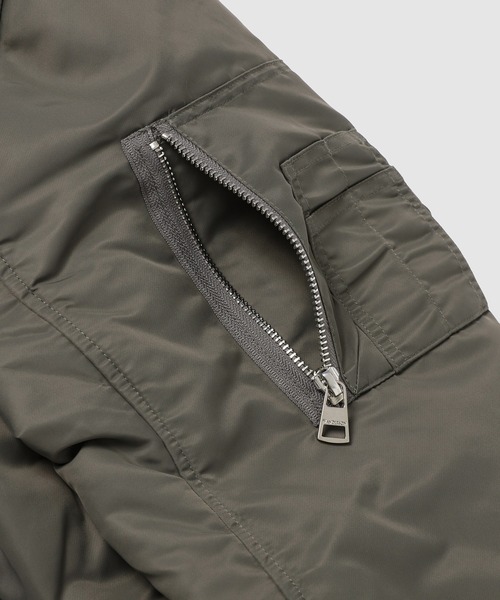 JW Anderson(ジェイダブリューアンダーソン)の「ブルゾン(その他アウター・レディース・その他・XS)」の5枚目の写真