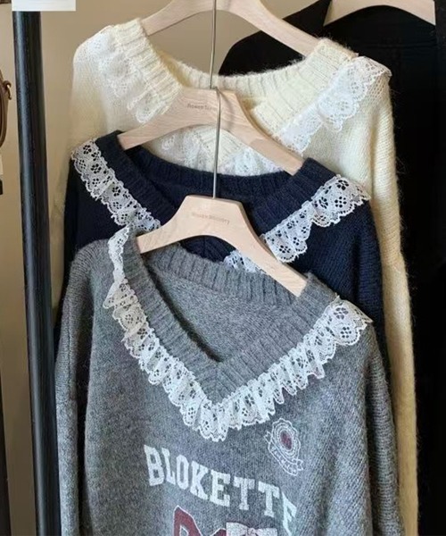 Lace Ladies（レースレディース）の「Vネック 配レース カレッジ柄 ニット プルオーバー（ニット/セーター・レディース・アイボリー/ネイビー/グレー・FREE）」の11枚目の写真