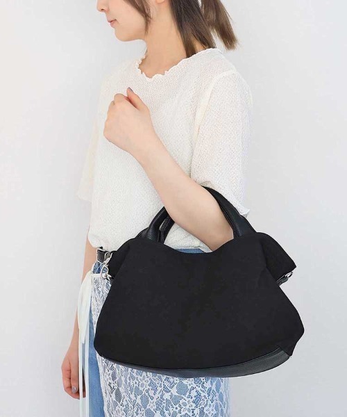 Bleu Bleuet(ブルーブルーエ)の「キャンバス合皮2WAYトートバッグ(トートバッグ・レディース・キナリ/カーキ/ブラック・FREE)」の2枚目の写真