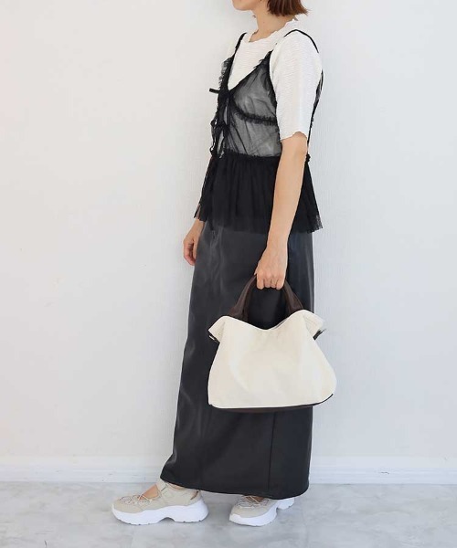 Bleu Bleuet(ブルーブルーエ)の「キャンバス合皮2WAYトートバッグ(トートバッグ・レディース・キナリ/カーキ/ブラック・FREE)」の11枚目の写真