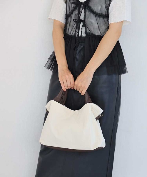 Bleu Bleuet(ブルーブルーエ)の「キャンバス合皮2WAYトートバッグ(トートバッグ・レディース・キナリ/カーキ/ブラック・FREE)」の12枚目の写真