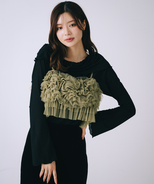 SELFIST(セルフィスト)の「【2点セット】フリルオフショルカットソー×フリルビスチェ(Tシャツ/カットソー・レディース・グレー/ブラック/アイボリー・フリー)」の6枚目の写真