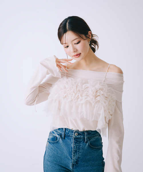SELFIST(セルフィスト)の「【2点セット】フリルオフショルカットソー×フリルビスチェ(Tシャツ/カットソー・レディース・グレー/ブラック/アイボリー・フリー)」の20枚目の写真