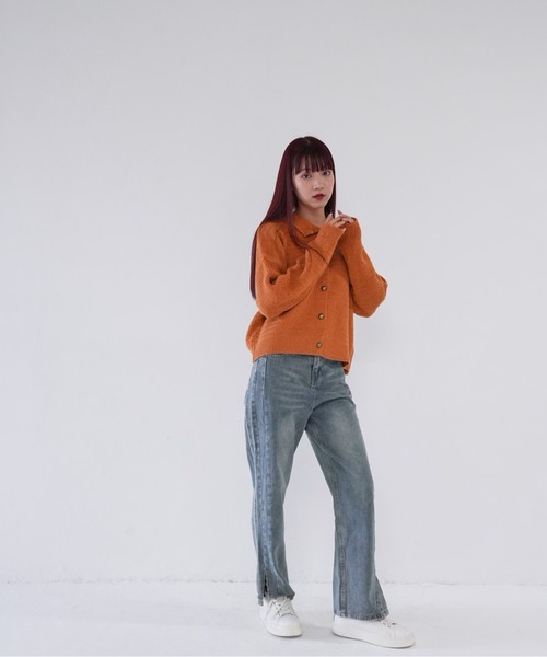 Uenui(ウニュイ)の「【 cunii 】 gold button knit shirt(ニット/セーター・レディース・ブラウン/ホワイト/ネイビー・FREE)」の20枚目の写真