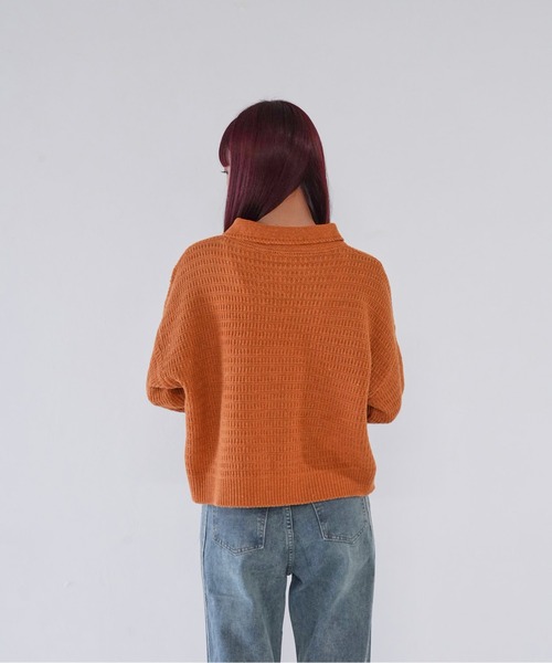 Uenui(ウニュイ)の「【 cunii 】 gold button knit shirt(ニット/セーター・レディース・ブラウン/ホワイト/ネイビー・FREE)」の5枚目の写真