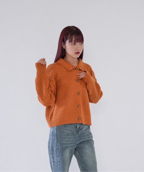 Uenui(ウニュイ)の「【 cunii 】 gold button knit shirt(ニット/セーター・レディース・ブラウン/ホワイト/ネイビー・FREE)」の7枚目の写真