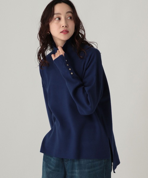 Elura（エルーラ）の「もっちりモイストハイネックプルオーバー/582760（ニット/セーター・レディース・ホワイト系その他/ブラウン/ホワイト/ブラック/ブルー/オレンジ・LARGE/MEDIUM）」の5枚目の写真