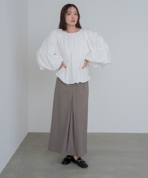 Bab(バブ)の「バルーンギャザーブラウス(シャツ/ブラウス・レディース・ブラック/ベージュ/オフホワイト・M)」の15枚目の写真