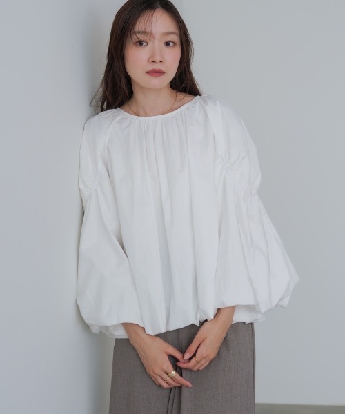 Bab(バブ)の「バルーンギャザーブラウス(シャツ/ブラウス・レディース・ブラック/ベージュ/オフホワイト・M)」の14枚目の写真