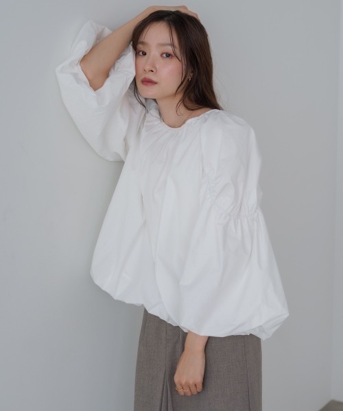 Bab(バブ)の「バルーンギャザーブラウス(シャツ/ブラウス・レディース・ブラック/ベージュ/オフホワイト・M)」の10枚目の写真