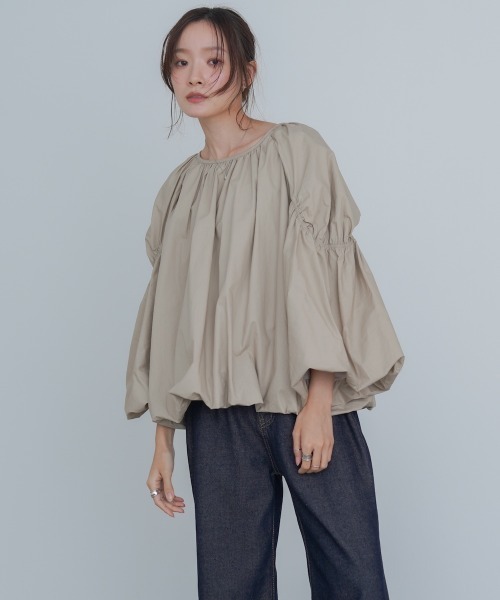 Bab(バブ)の「バルーンギャザーブラウス(シャツ/ブラウス・レディース・ブラック/ベージュ/オフホワイト・M)」の8枚目の写真