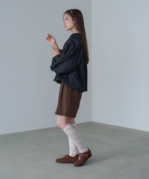 Bab(バブ)の「バルーンギャザーブラウス(シャツ/ブラウス・レディース・ブラック/ベージュ/オフホワイト・M)」の19枚目の写真