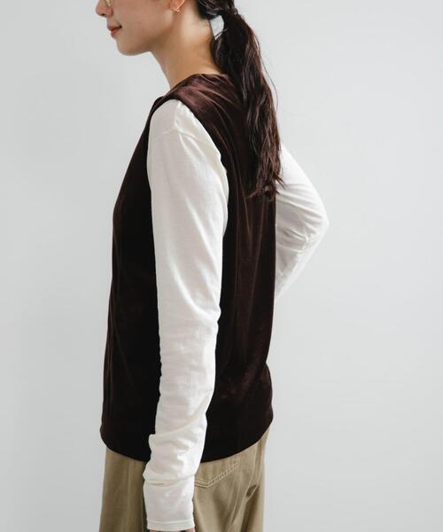 URBAN RESEARCH（アーバンリサーチ）の「ベロアジレ（ベスト・レディース・ブラウン/ブラック・FREE）」の4枚目の写真