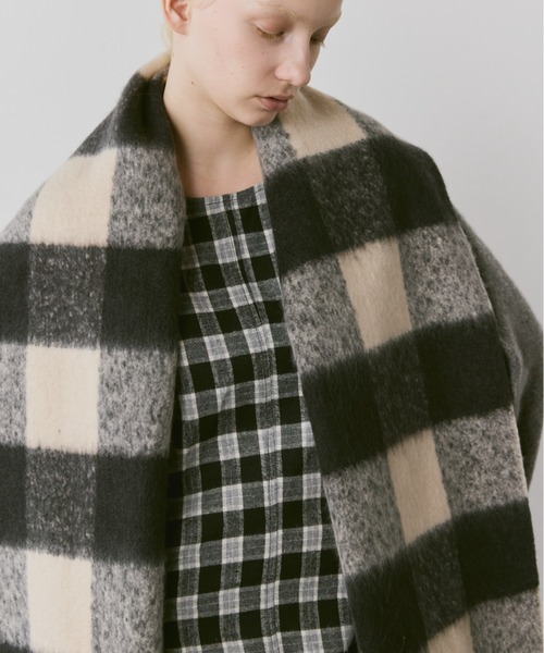 Libra Cue（リブラ キュー）の「ブロックチェックストール（ストール/ショール・レディース・ブラック・FREE）」の5枚目の写真