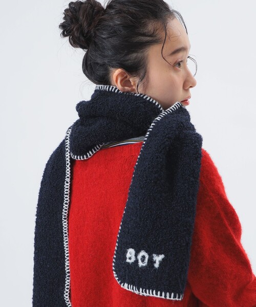 BEAMS BOY（ビームスボーイ）の「ボーイ 手刺繍 マフラー（マフラー・レディース・ベージュ/ネイビー・ONE SIZE）」の2枚目の写真