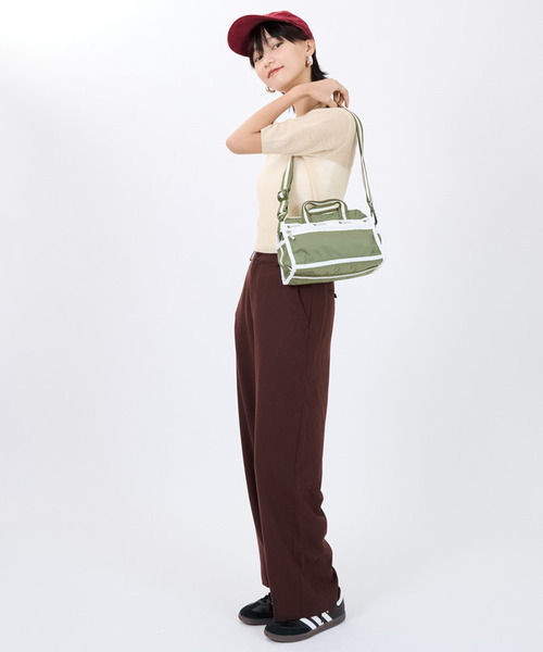 LeSportsac(レスポートサック)の「MINI DUFFEL CROSSBODY スペクテイターオリーブ(ショルダーバッグ・レディース・グリーン・FREE)」の3枚目の写真