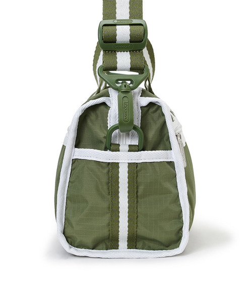 LeSportsac(レスポートサック)の「MINI DUFFEL CROSSBODY スペクテイターオリーブ(ショルダーバッグ・レディース・グリーン・FREE)」の6枚目の写真