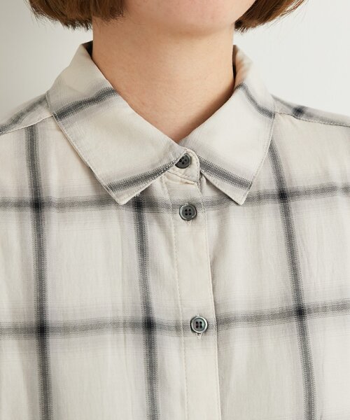 un dix cors（アンディコール）の「《こなれ感を演出》先染めオンブレチェックシャツ（シャツ/ブラウス・レディース・ネイビー/ブラウン/オフホワイト・FREE）」の19枚目の写真