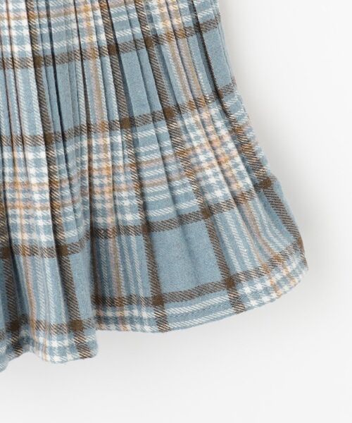 SHOO・LA・RUE（シューラルー）の「【100-150cm】クマチャーム付きプリーツスカート（スカート・キッズ・ブラック系1/サックスブルー系1/ライトオレンジ系1・10/11/12/13/14/15 ）」の9枚目の写真