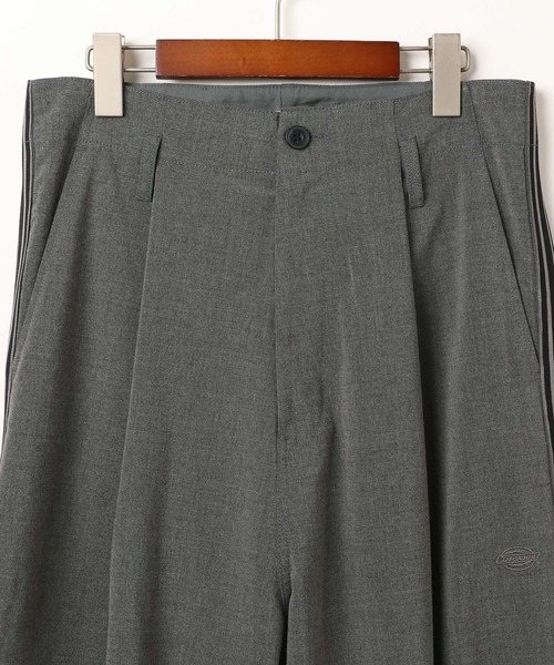 Dickies（ディッキーズ）の「【Dickies(ディッキーズ)】別注 側章ワイドパンツ（その他パンツ・レディース・グレー/ブラック・MEDIUM/LARGE）」の6枚目の写真