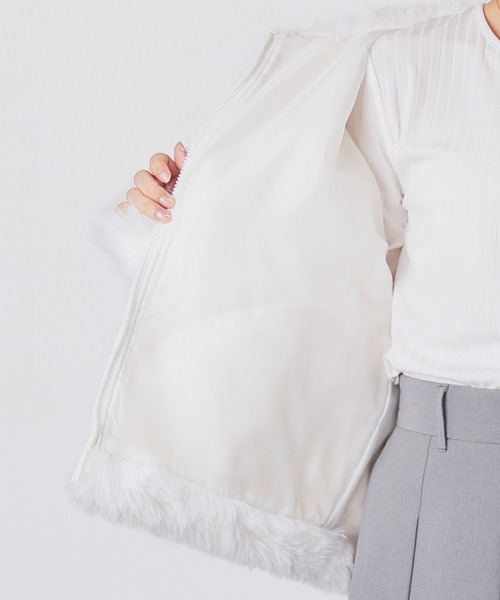 Honeys（ハニーズ）の「衿付ファーブルゾン（ブルゾン・レディース・ブラウン/ベージュ/アイボリー・S/M/L）」の6枚目の写真