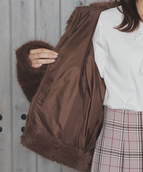 Honeys（ハニーズ）の「衿付ファーブルゾン（ブルゾン・レディース・ブラウン/ベージュ/アイボリー・S/M/L）」の11枚目の写真