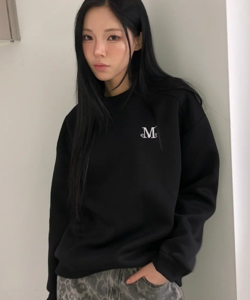MUCENT(ムセント)の「【日本未発売/WEB限定】MUCENT(ムセント)/ロゴ刺繍 ベーシック プルオーバー スウェット/SIGNATURE BASIC LOGO MTM(スウェット・レディース・バーガンディー/ブラック/チャコールグレー/グレー・FREE)」の5枚目の写真
