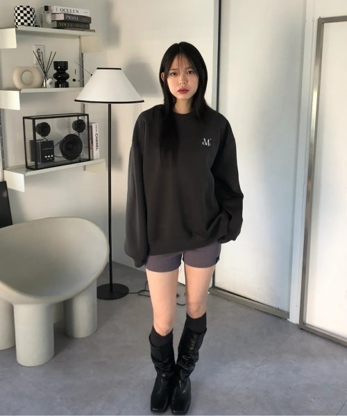MUCENT(ムセント)の「【日本未発売/WEB限定】MUCENT(ムセント)/ロゴ刺繍 ベーシック プルオーバー スウェット/SIGNATURE BASIC LOGO MTM(スウェット・レディース・バーガンディー/ブラック/チャコールグレー/グレー・FREE)」の9枚目の写真