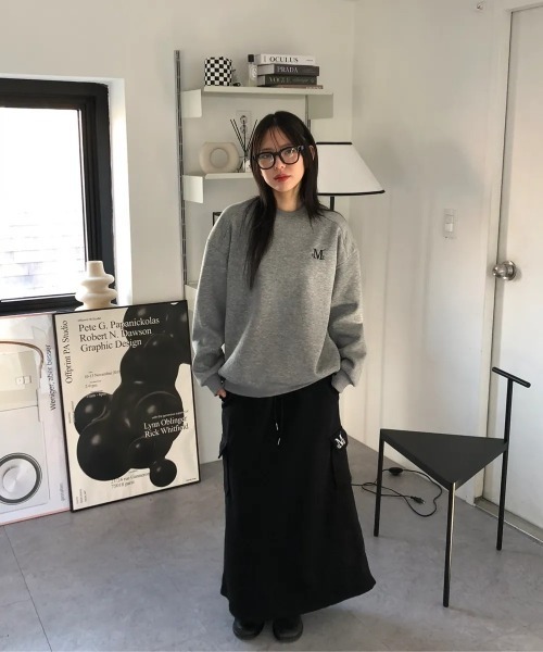 MUCENT(ムセント)の「【日本未発売/WEB限定】MUCENT(ムセント)/ロゴ刺繍 ベーシック プルオーバー スウェット/SIGNATURE BASIC LOGO MTM(スウェット・レディース・バーガンディー/ブラック/チャコールグレー/グレー・FREE)」の12枚目の写真