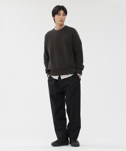 MARGARET HOWELL(マーガレットハウエル)の「DRY WOOL PLAINWEAVE TROUSERS(その他パンツ・メンズ・ブラック・SMALL/MEDIUM/LARGE)」の4枚目の写真
