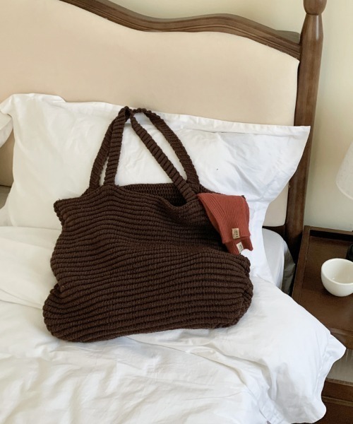 mebole(メボレ)の「Cuddly Knit Bag(トートバッグ・レディース・ブラウン・FREE)」の7枚目の写真