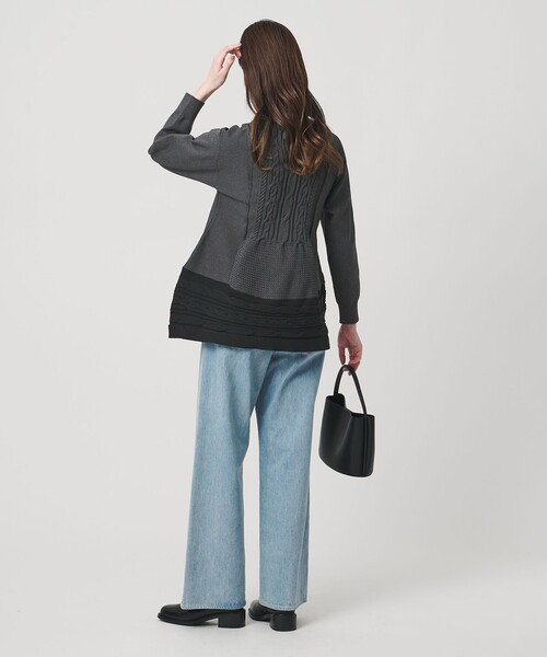 UNITED ARROWS（ユナイテッドアローズ）の「ケーブル Vネック ニット ‐ウォッシャブル‐（ニット/セーター・レディース・ベージュ/ネイビー/ダークグレー・FREE）」の15枚目の写真