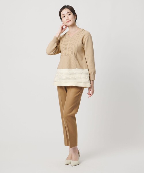 UNITED ARROWS（ユナイテッドアローズ）の「ケーブル Vネック ニット ‐ウォッシャブル‐（ニット/セーター・レディース・ベージュ/ネイビー/ダークグレー・FREE）」の17枚目の写真
