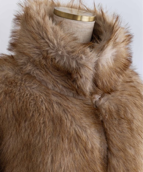 EN NEUME(エンノイム)の「Faux Fur Jacket(その他アウター・レディース・ベージュ/ブラウン/キャメル・FREE)」の10枚目の写真